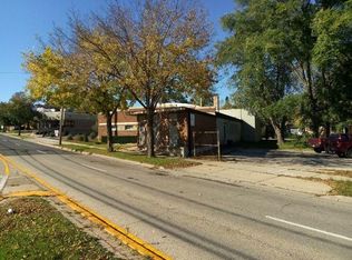 922 Dundee Ave, Elgin, IL 60120