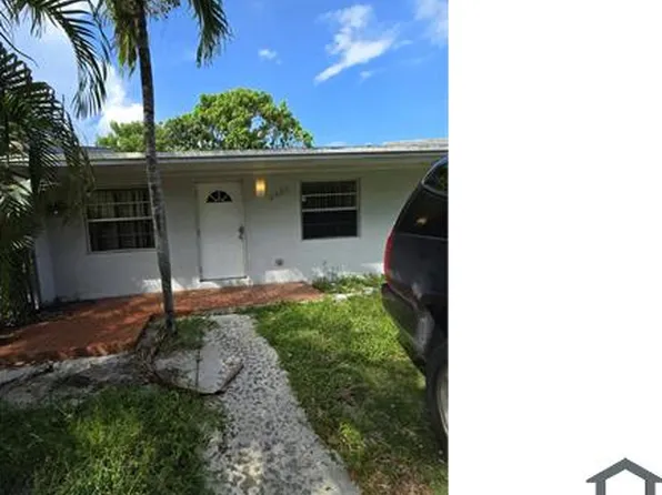 2901 NW 194th St, Miami Gardens, FL 33056