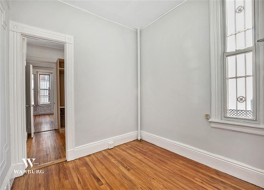 2nd image of 229 16th St APT 4