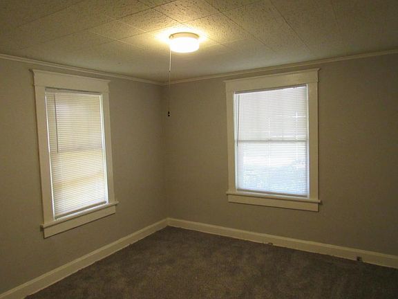 4th image of 1214 W Waldo Ave APT 1