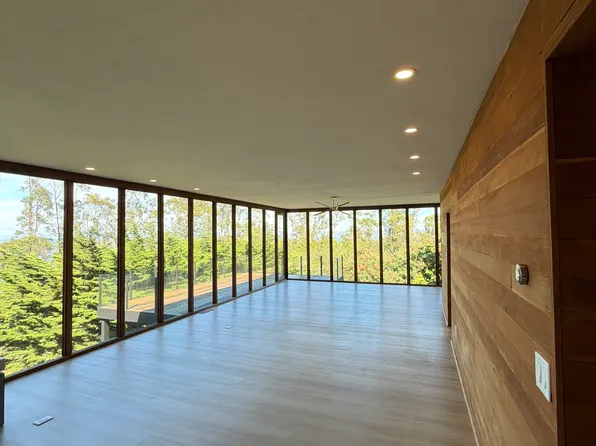 2 Wolfback Ridge Rd, Sausalito, CA 94965