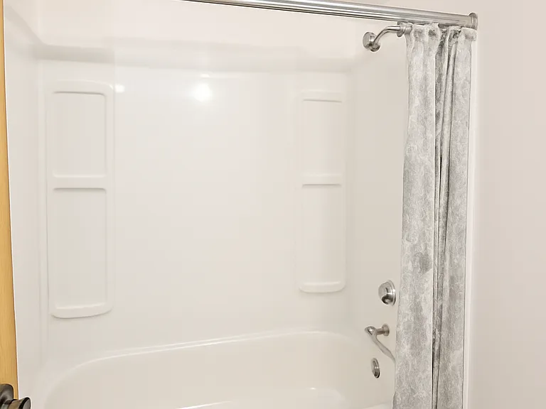 12051 Bath Rd #210 — Photo 7
