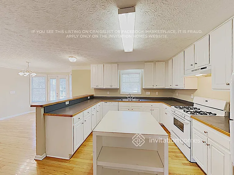 4921 Heritage Crossing Dr SW — Photo 10