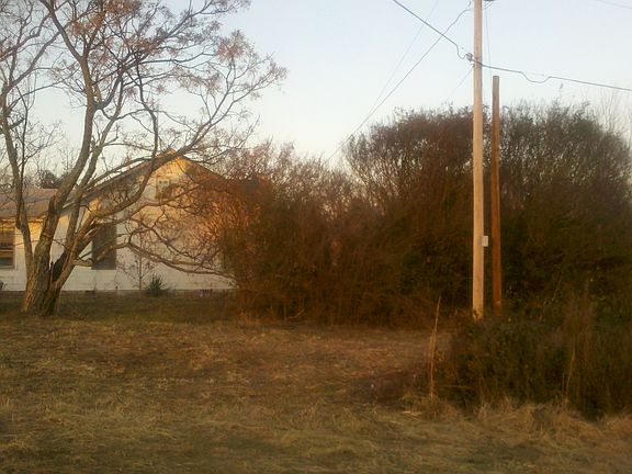 3rd image of 4815 Kemp Dellinger Road