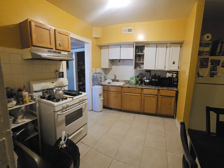 6456 N Hoyne Ave #2 — Photo 3