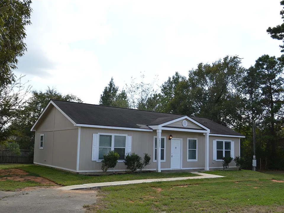 25321 Bluff View Ct