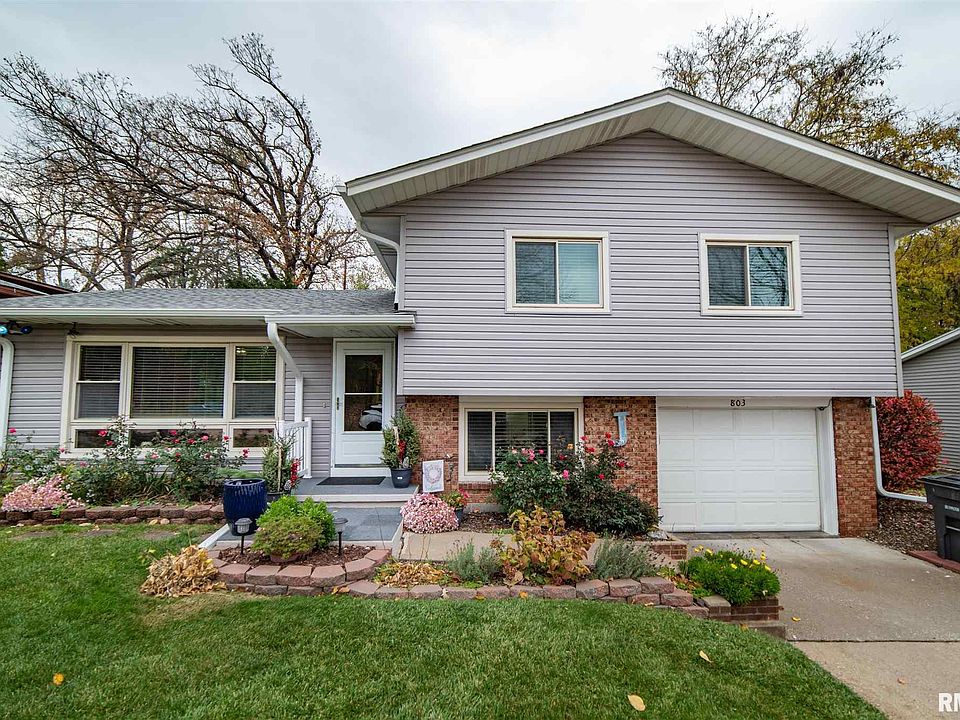 803 16th St, Bettendorf, IA 52722 Zillow