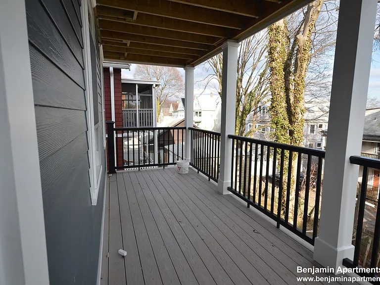 100 Brooks St #4 — Photo 6