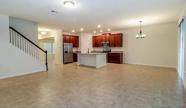 4 bed, 3.5 bath, 3088 sqft, $3,200 — Photo 4