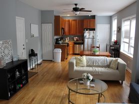 3745 W Argyle St, Chicago, IL