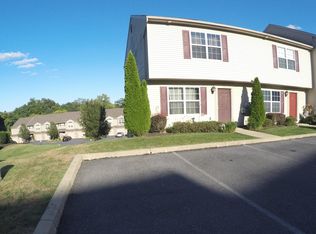 221 Wooley Hollow Ct, Mechanicsburg, PA 17055