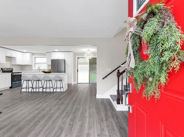 2150 Sprucewood Cir, Mansfield, OH 44903