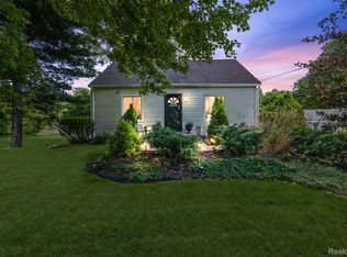 44020 Elizabeth Rd, Clinton Township, MI 48036