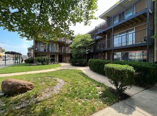 5300 S Kedzie Ave APT 202, Chicago, IL 60632