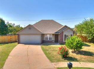 1604 W Elm St, Skiatook, OK 74070