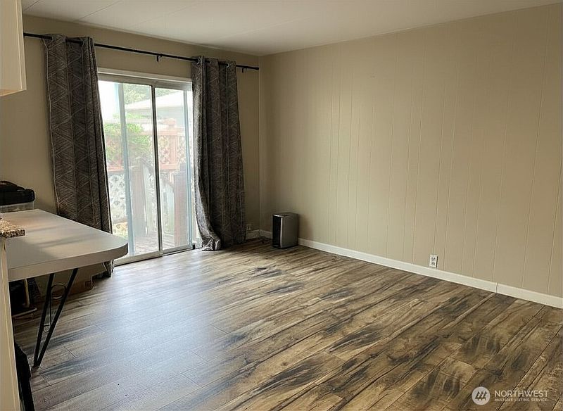 4th image of 3333 228th St SE #113