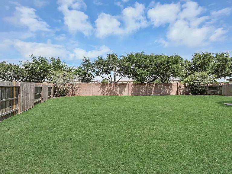 5527 Moss Meadow Ct — Photo 18