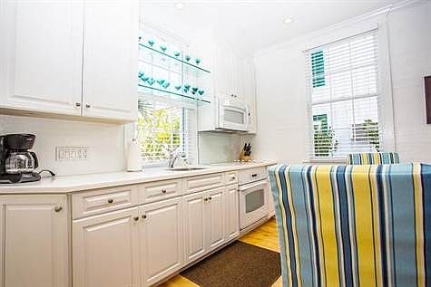 Newly Renovated Kitchen with Built in Appliances