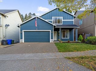 37827 Hamilton Ridge Dr, Sandy, OR 97055