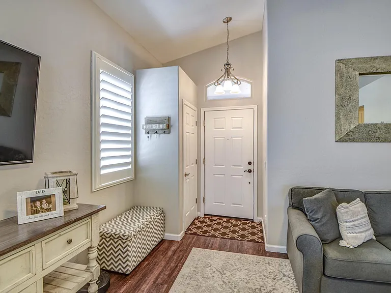2567 E Brooks St — Photo 12