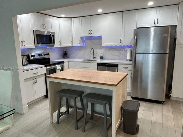 19390 Collins Ave APT 118