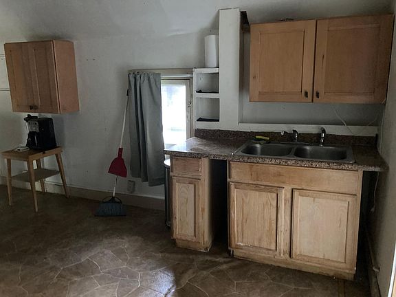 Another view of the kitchen