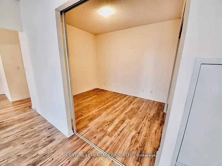 352 Front St W #2314 — Photo 17