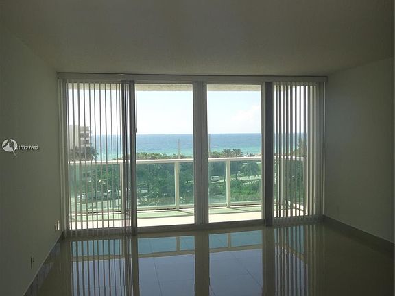 3rd image of 100 Bayview Dr APT 815