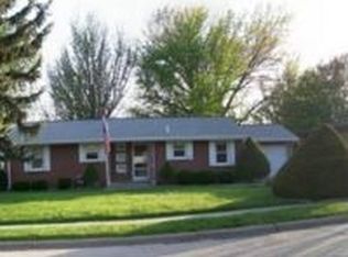 7418 Idledale Ln, Omaha, NE 68112