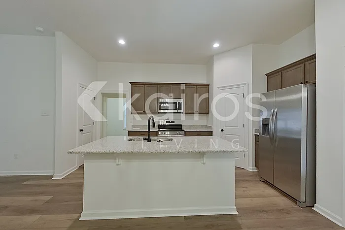 106 Hendrix Rd — Photo 9