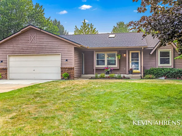 7368 Iron Dr, Hudsonville, MI 49426