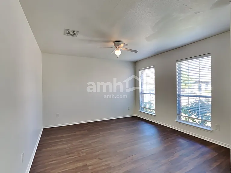 617 Overton Dr — Photo 7