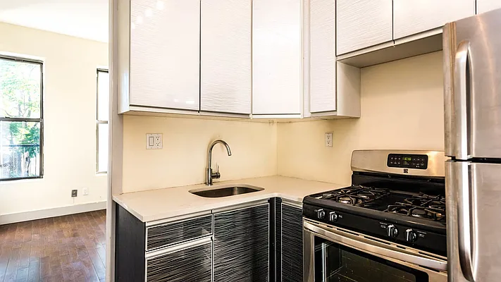 Rented by Nooklyn NYC LLC | media 25