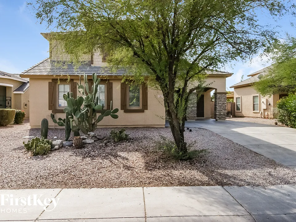 2501 W Mericrest Way