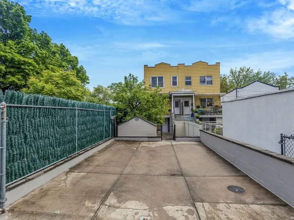 248 Avenue Z, Brooklyn, NY 11214