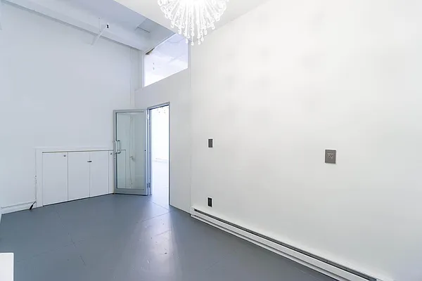 Rented by Aventana | media 6