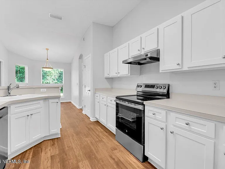 1600 Rustling Dr — Photo 9
