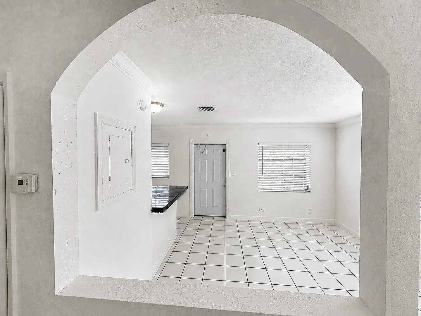 2 bed, 1.0 bath, 600 sqft, $1,695 — Photo 3