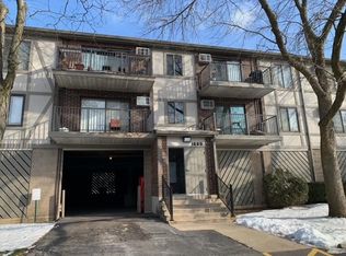 1669 Ishnala Dr APT 203, Naperville, IL 60565