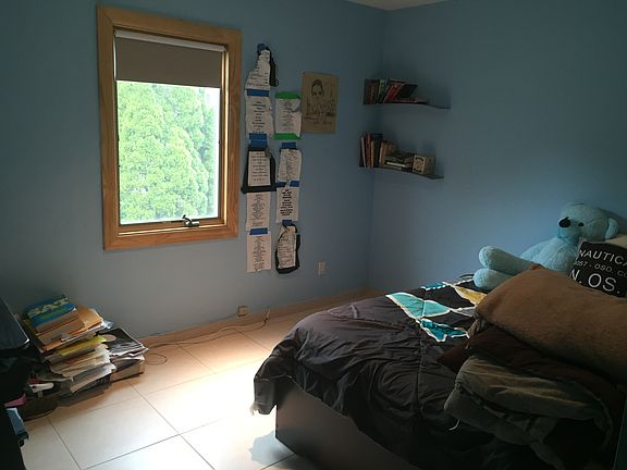 5th image of 556 Klondike Ave