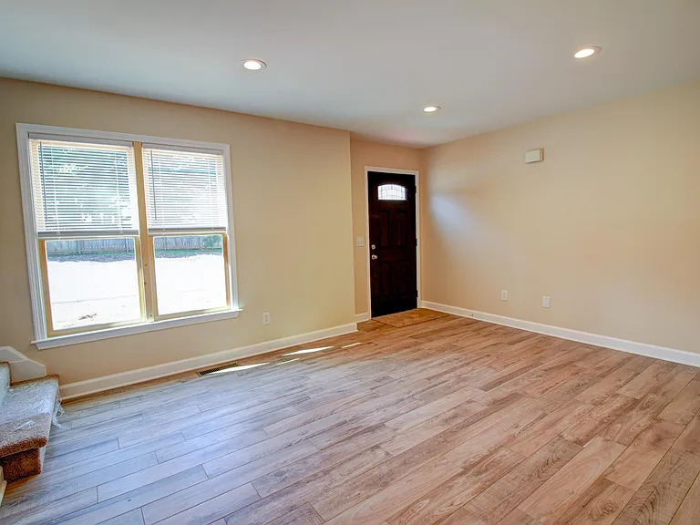 7111 Wills Rd #B — Photo 11