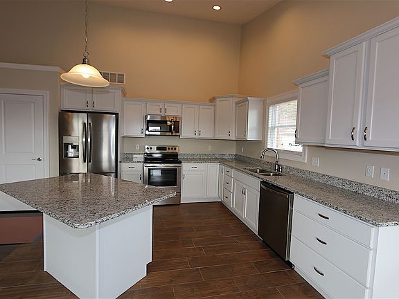 3rd image of 421 Private Road 574