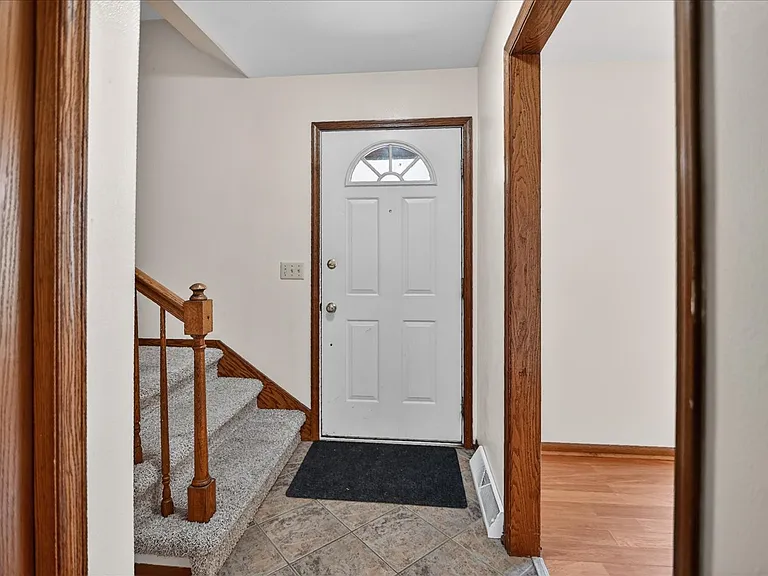 1014 N Westfield Rd — Photo 29