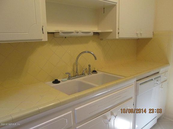 3rd image of 3862 Saint Johns Ave APT 1