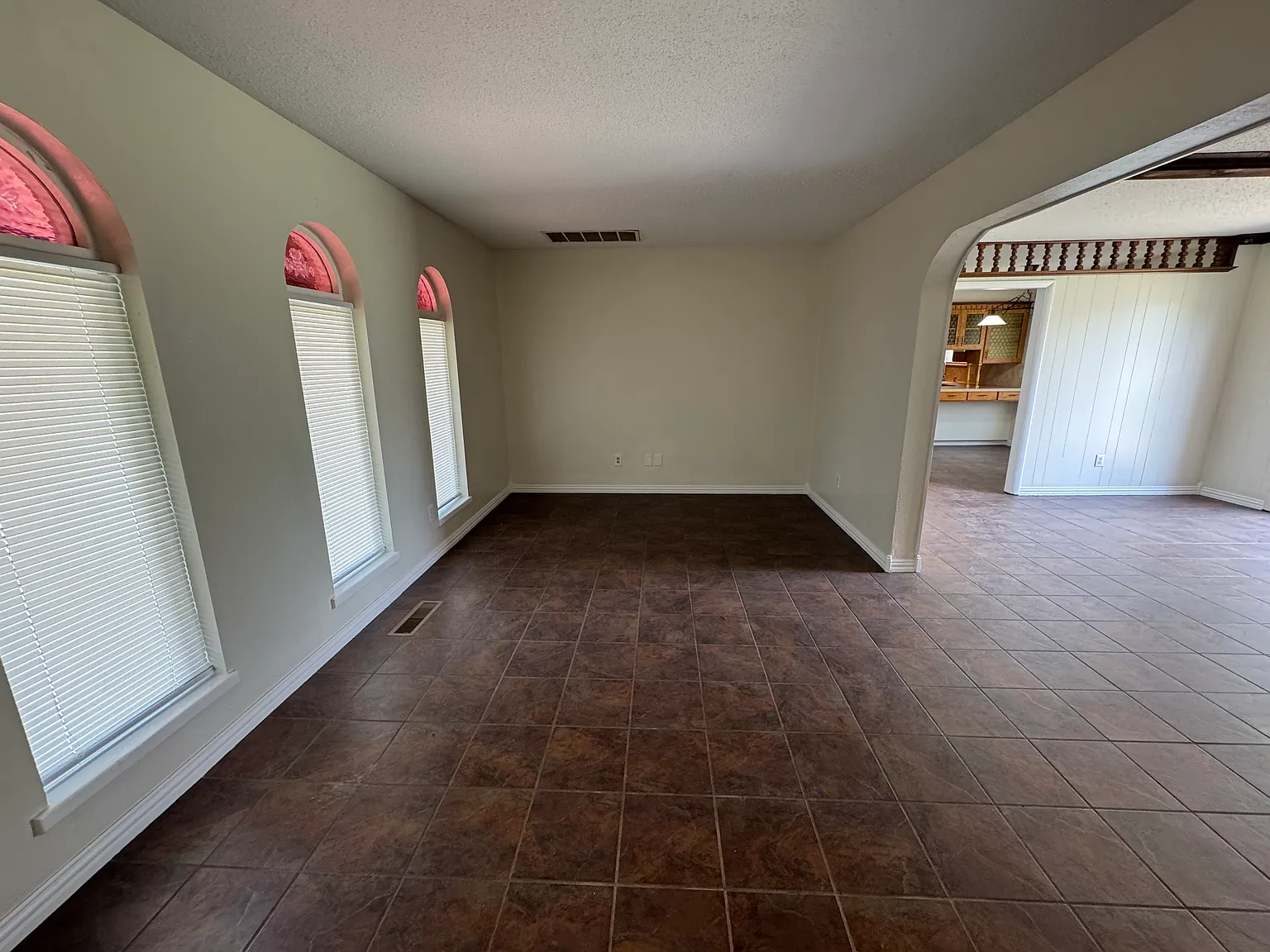 5705 W Wilshire Blvd — Photo 3