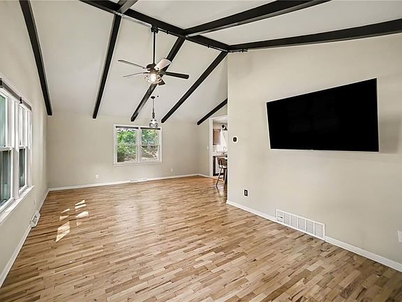 4th image of 730 Goodlet Cir