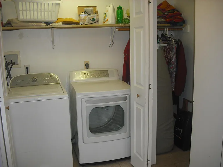 150 Shore Rd — Photo 11