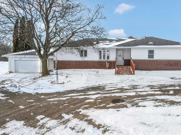 W8662 W Lone Elm Rd, Van Dyne, WI 54979