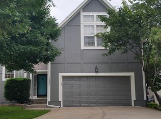 13807 S Hagan St, Olathe, KS 66062