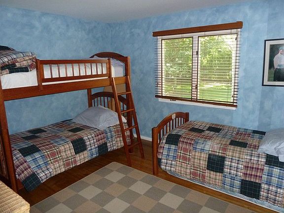4th image of 11 Deerfield Way